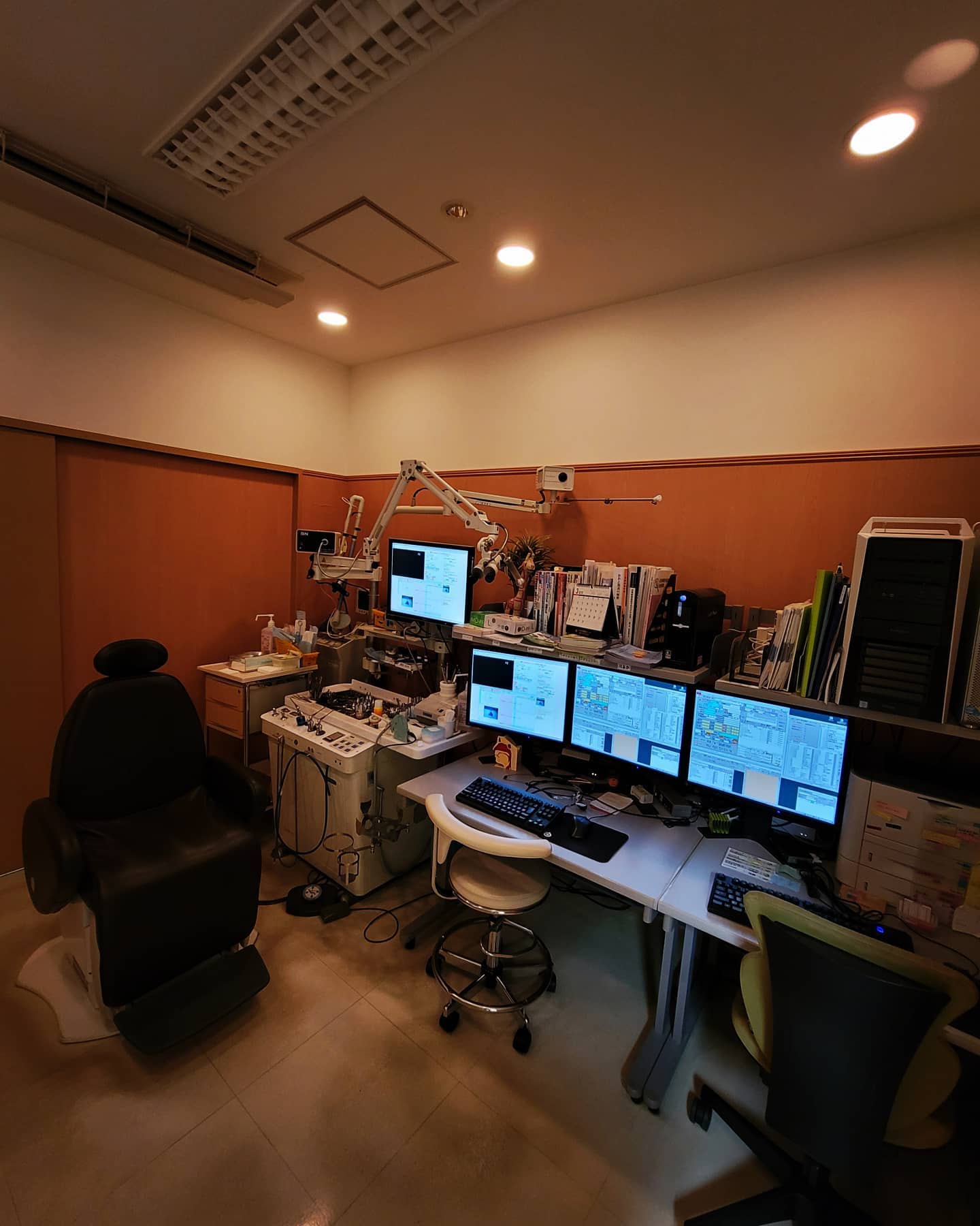 診察室照明の寿命